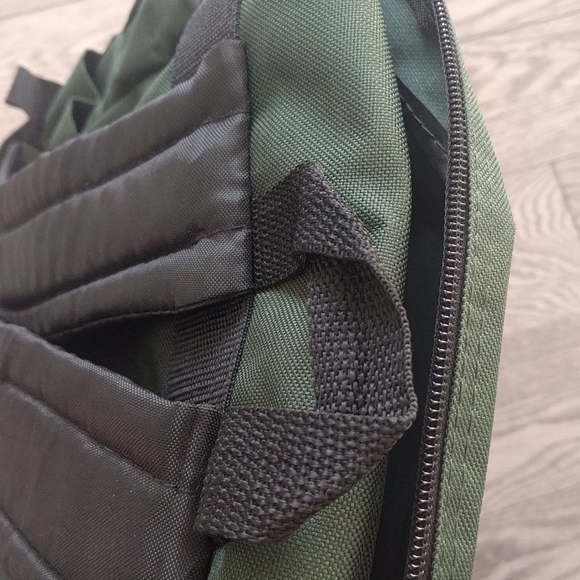 Nice back backpack 🌸🍀🌸 - Picture 7 of 8